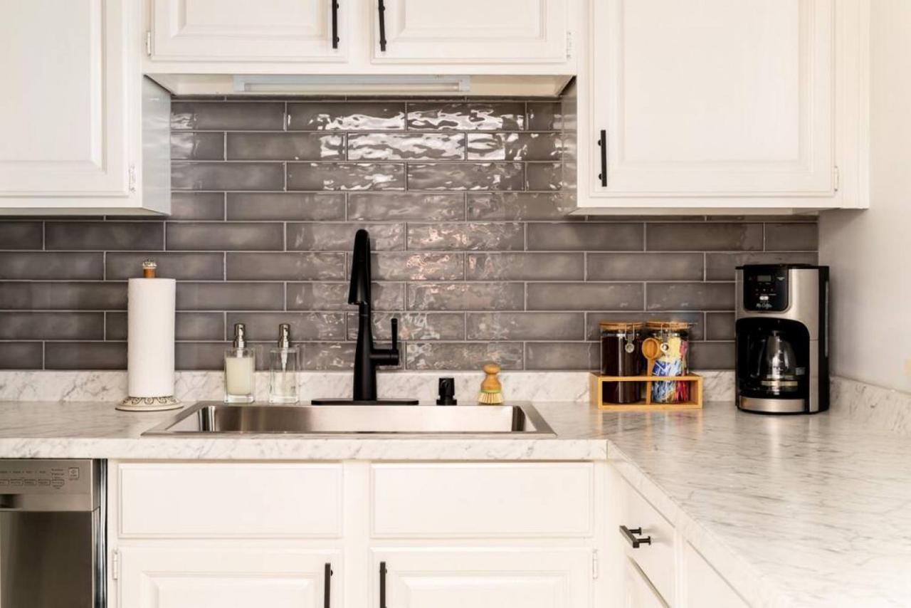 Stylish Downtown Nashville 3 Beds, 1 Bedroom With Private Patio, Parking Exteriör bild